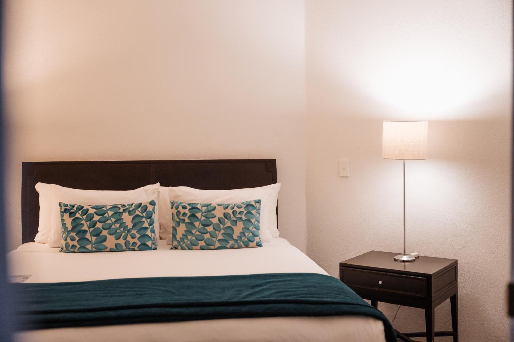 Trinity Wharf Tauranga Hotel Room photo