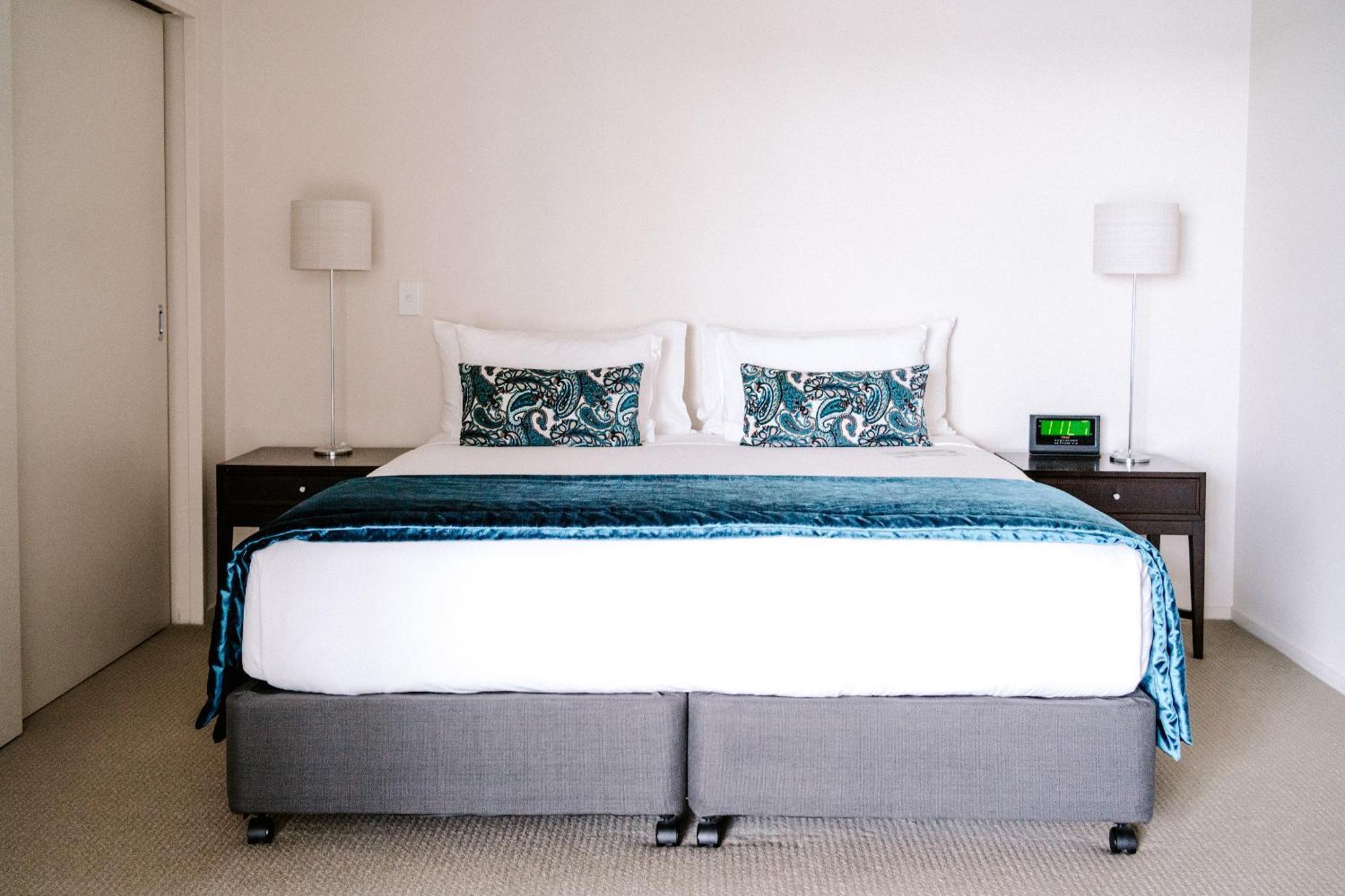 Trinity Wharf Tauranga Hotel Room photo