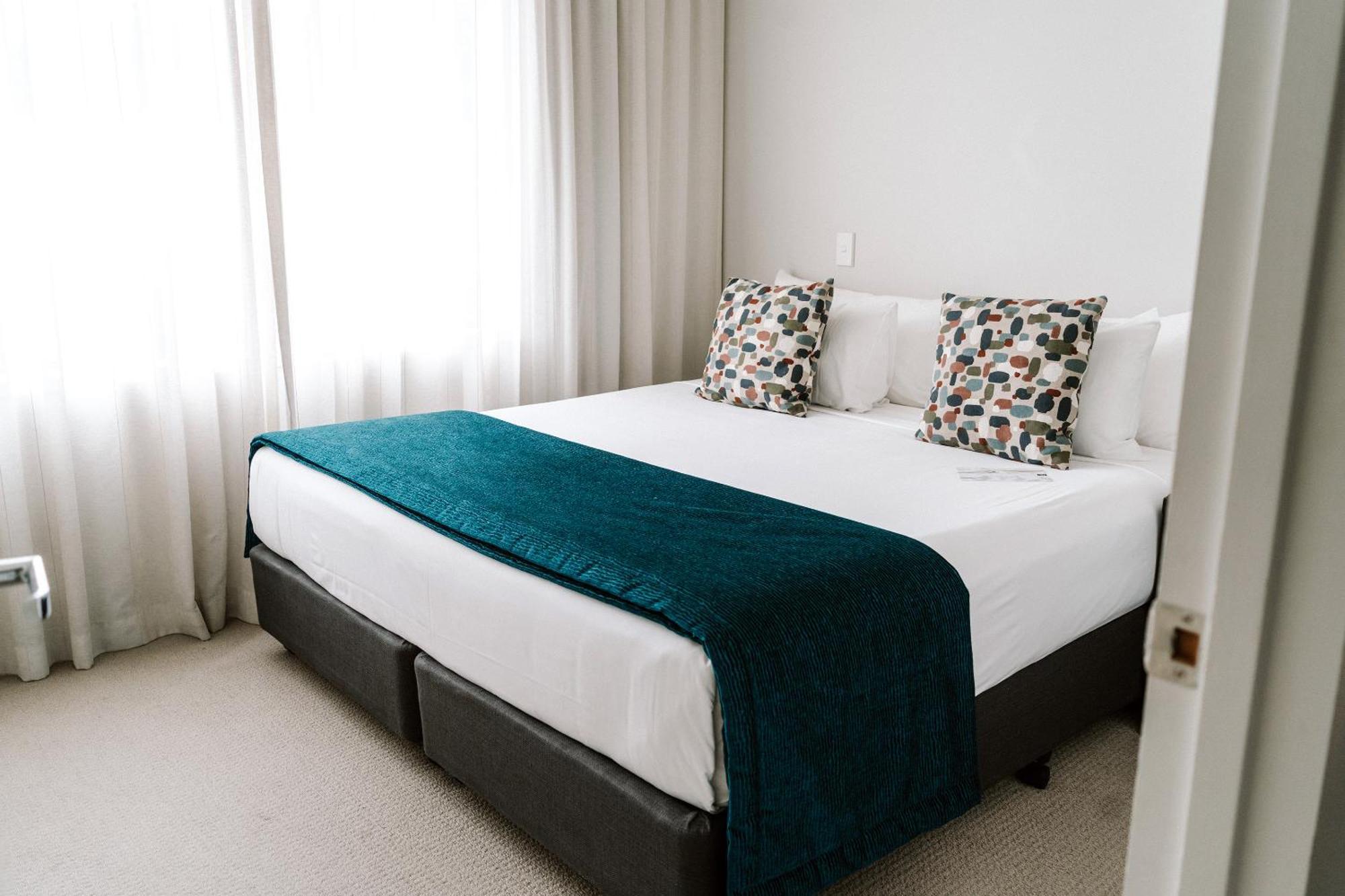 Trinity Wharf Tauranga Hotel Room photo