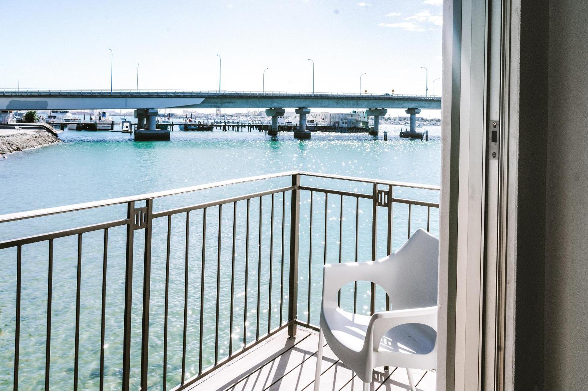 Trinity Wharf Tauranga Hotel Exterior photo