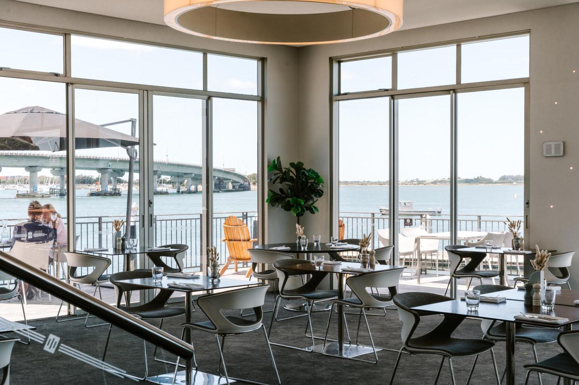 Trinity Wharf Tauranga Hotel Exterior photo